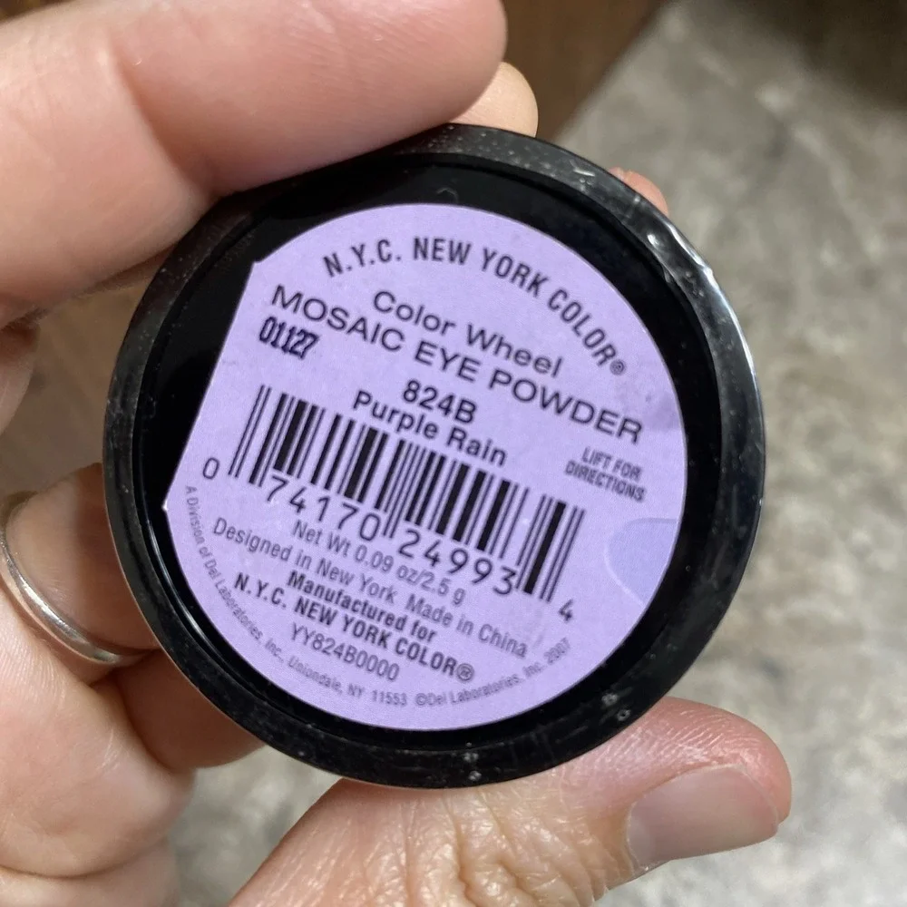 NYC New‎ York Color Wheel Mosaic Eye Powder Shadow Purple Rain NEW